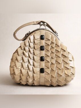 NWOT Nicole Lee Structured Woven Handbag – Statement Clasp Purse ✨